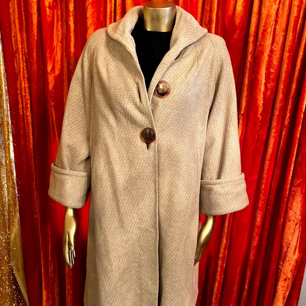 VINTAGE wool tweed coat